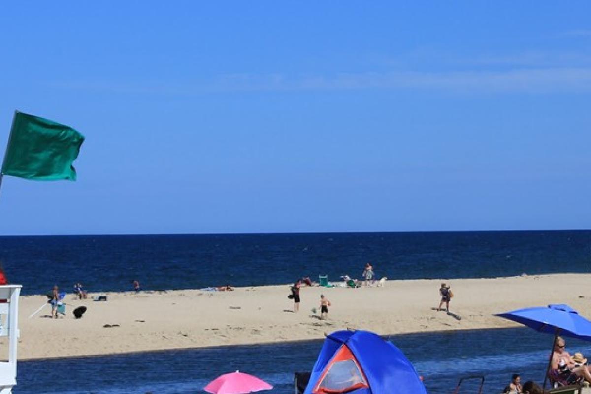 People at Head of the Meadow Beach 5